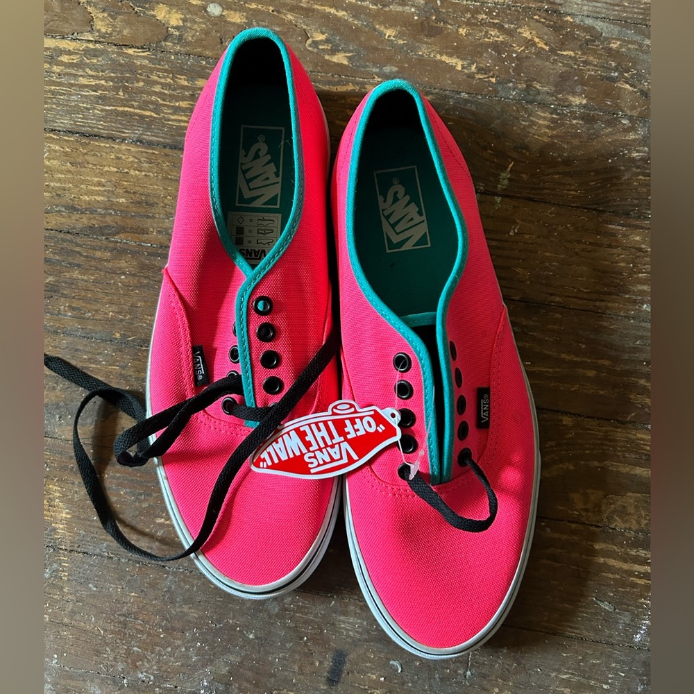 brand new pink vans
